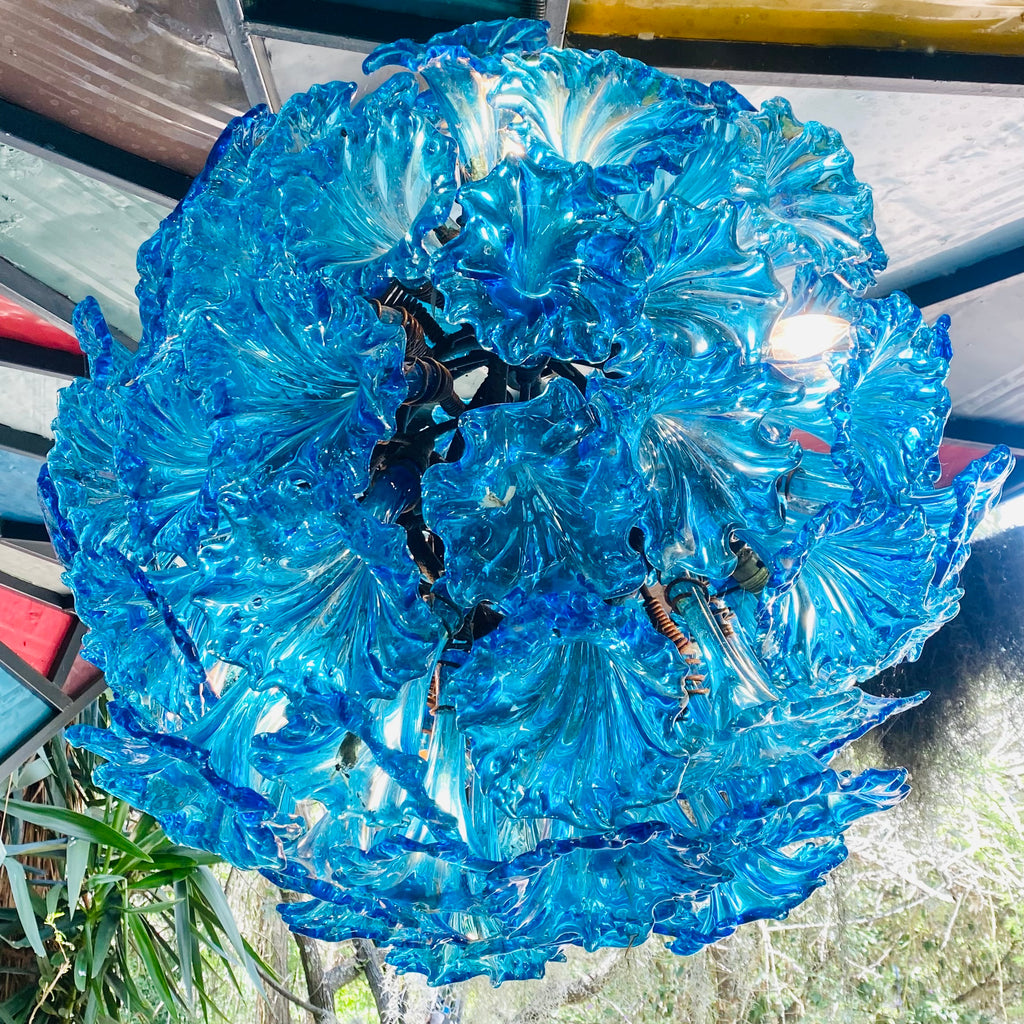 Chandelier 'Kitengela Sphere' 10 lights exposed, 85 turquoise flowers