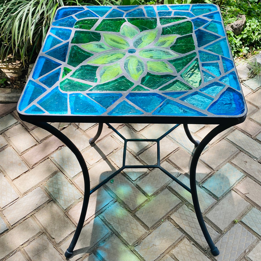 Dalle de Verre table ~ 60cm x 60cm square , 77cm high