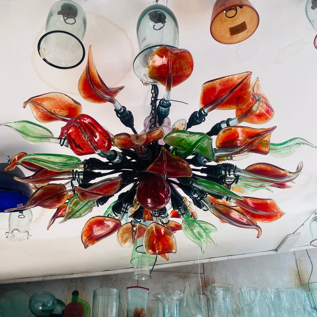 Chandelier 'Kitengela' 8 exposed lights 27 red leaves and 11 green leaves