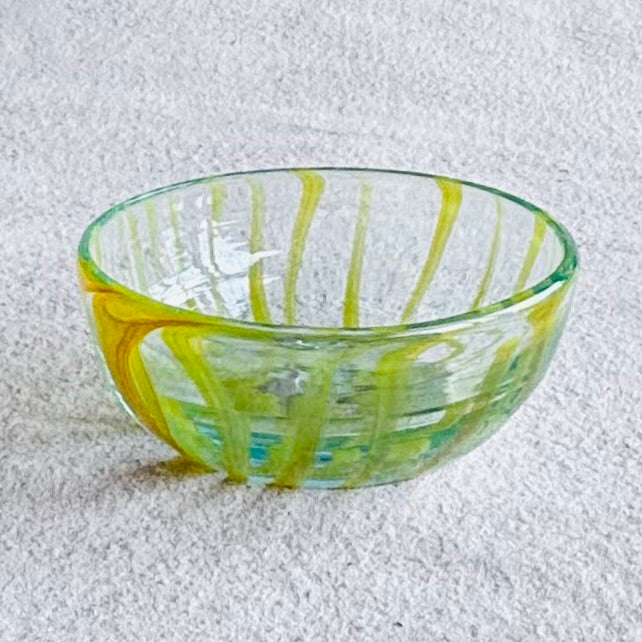 Blown glass - bowl (small ~15cm)
