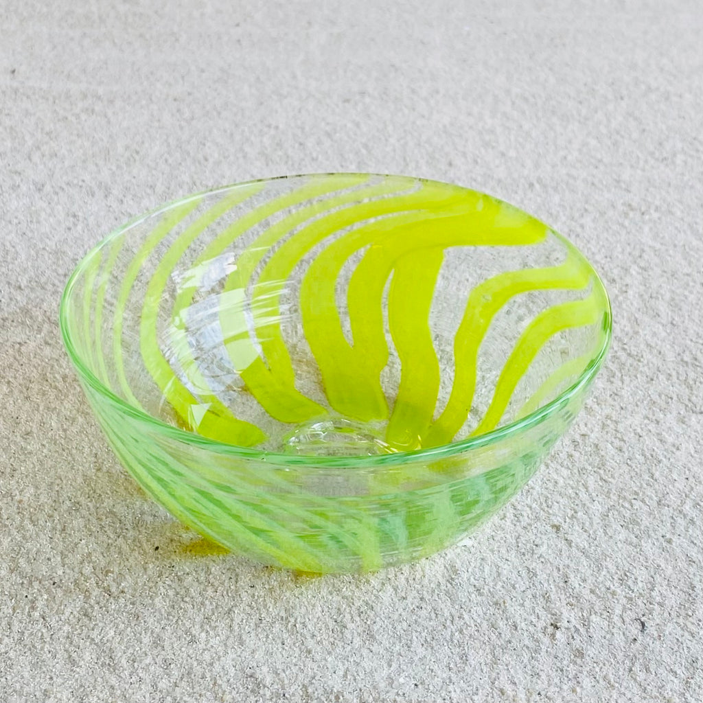 Blown glass - bowl (small ~15cm)