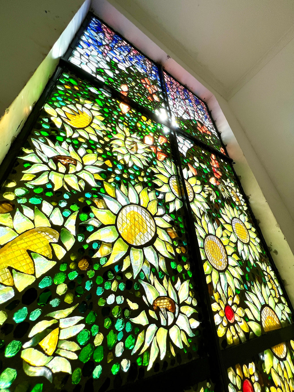 Dalle de Verre 'Karen country flower garden' 8 panels ~ 10m square