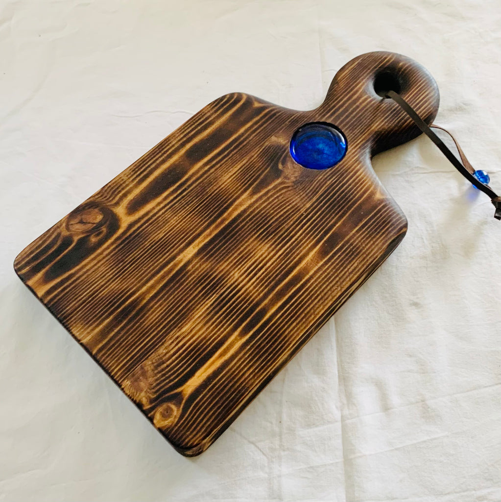 chopping board, small - chopping area 25x22cm, handle 15cm - total 39cm