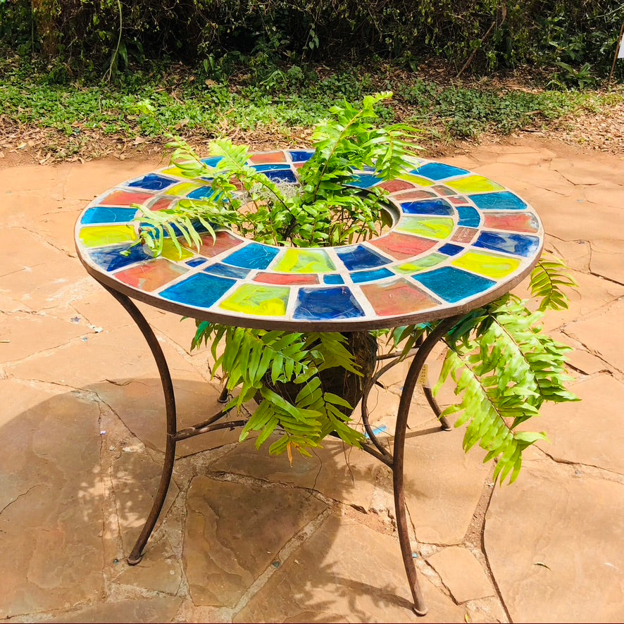 Dalle de Verre table with hole for a bowl or a plant ~ 100cm diameter, 76cm high