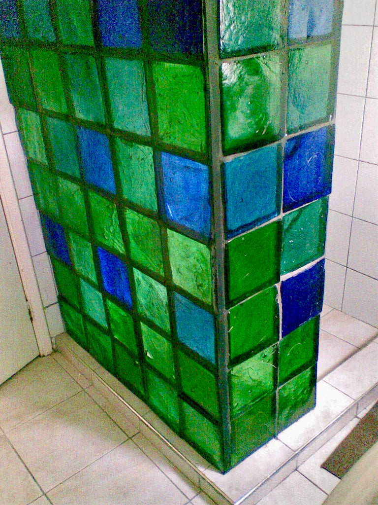 Dalle de Verre 'Minecraft' shower wall ~ 1.4m x 1.8m
