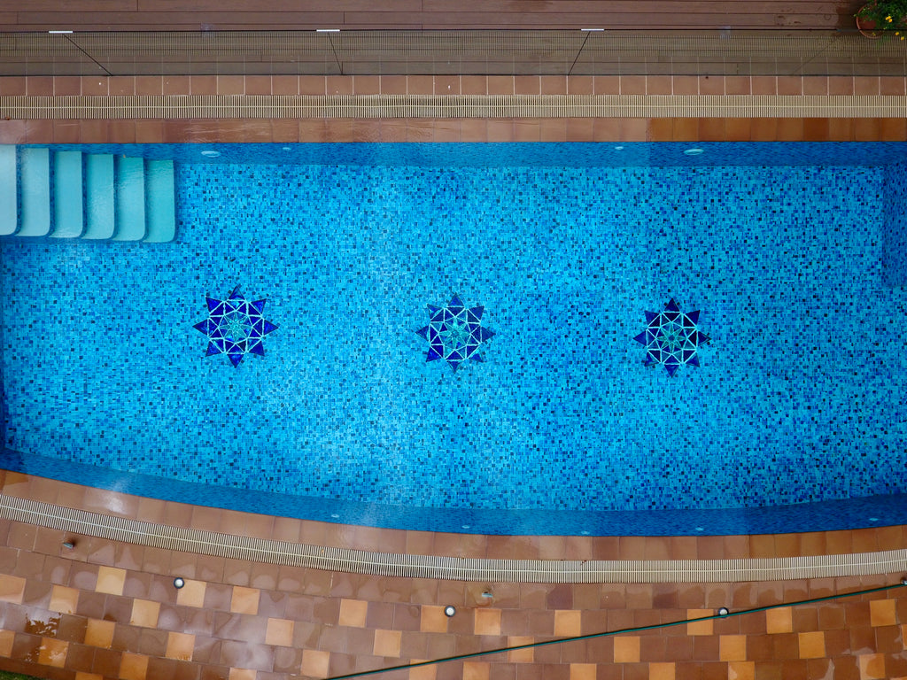 Dalle de Verre 'Starry' pool inserts