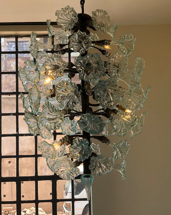 Chandelier 'Clearly Now', bare bulbs, clear flowers, 1.8m, 1m. 2 wall brackets