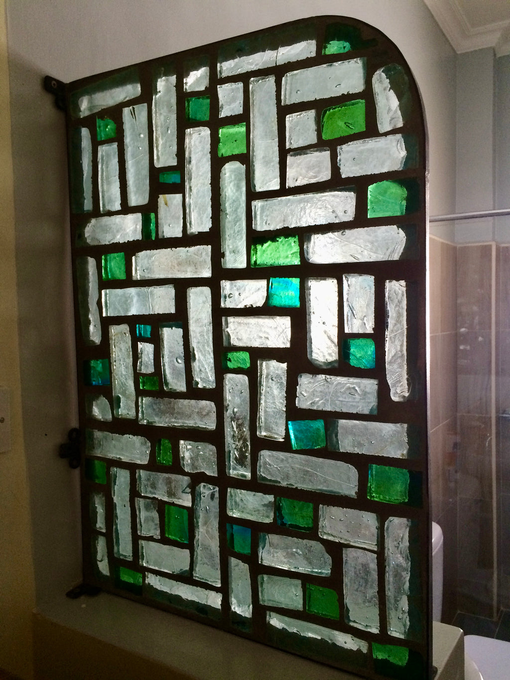 Dalle de Verre 'Salle de Bain' screen ~ 1.8 x 0.6m